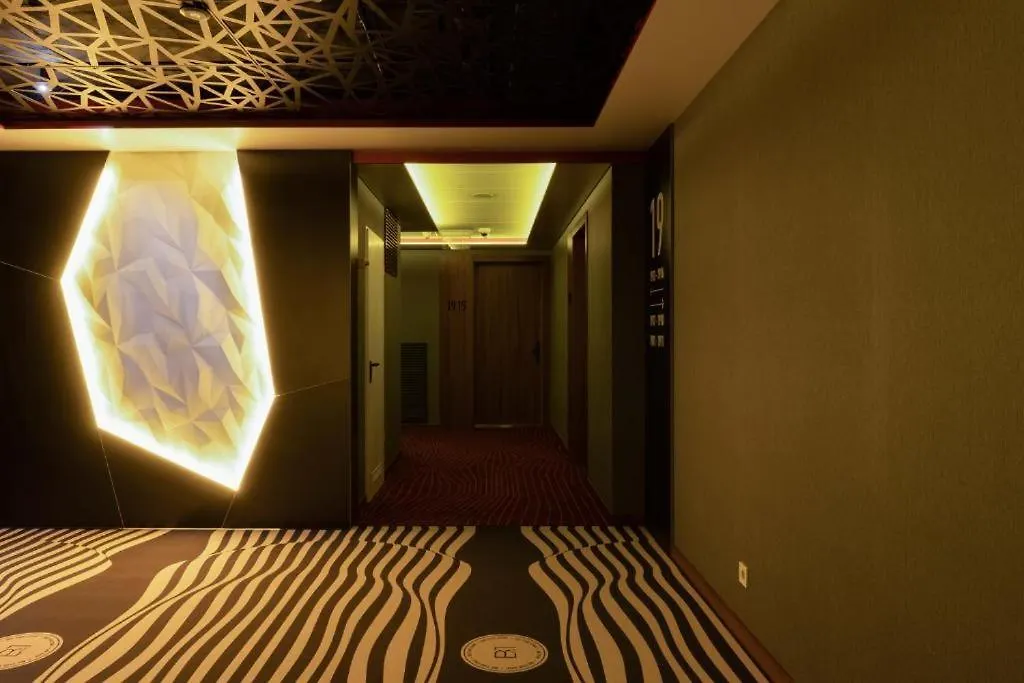 Cube House Apartment Kyiv